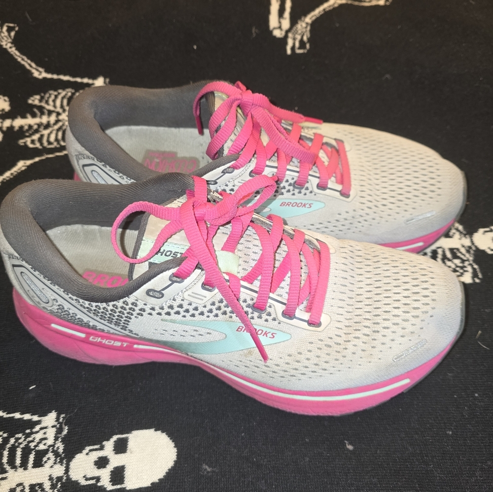 Brooks shoes